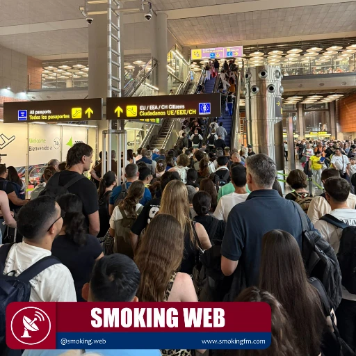 Colapso en la Terminal 4 de Barajas deja a miles de pasajeros sin vuelo en plena operación salida
