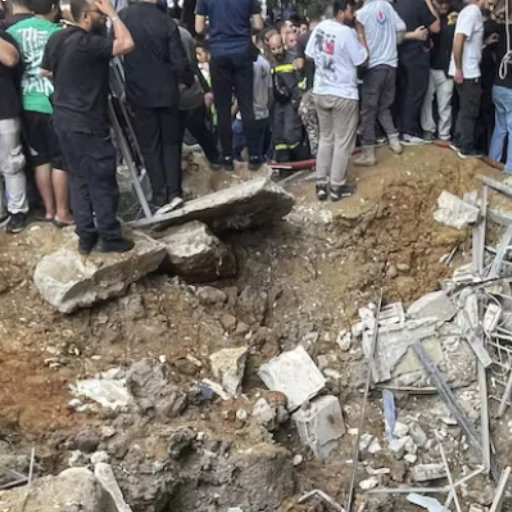 Al menos tres muertos y 17 heridos en el bombardeo israelí contra los suburbios de Beirut