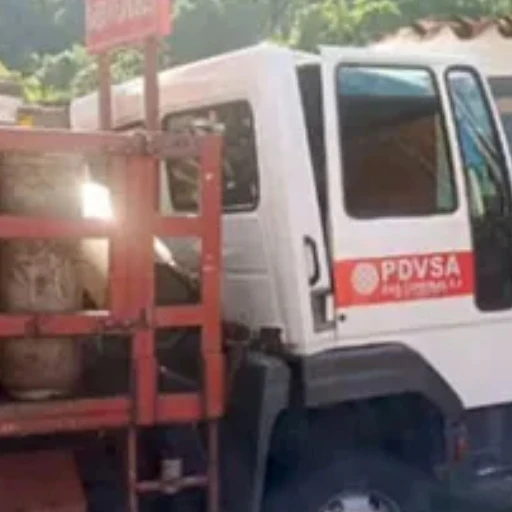 Camión de PDVSA Gas chocó contra vivienda en barrio Alianza