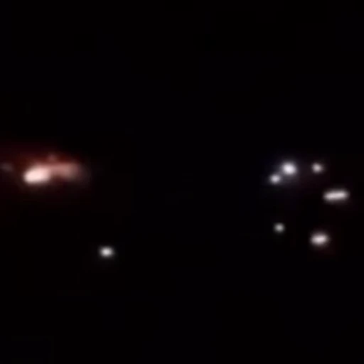 Patagonia bajo luces misteriosas mientras un OVNI desafía la defensa iraní